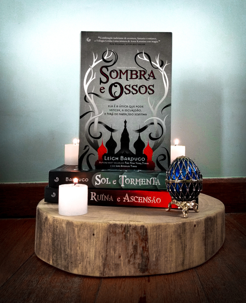 Sombra e Ossos  Leigh Bardugo - A Devoradora de Livros