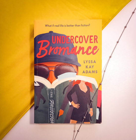 Capa da edição inglesa de "Missão Romance", Undercover Bromance